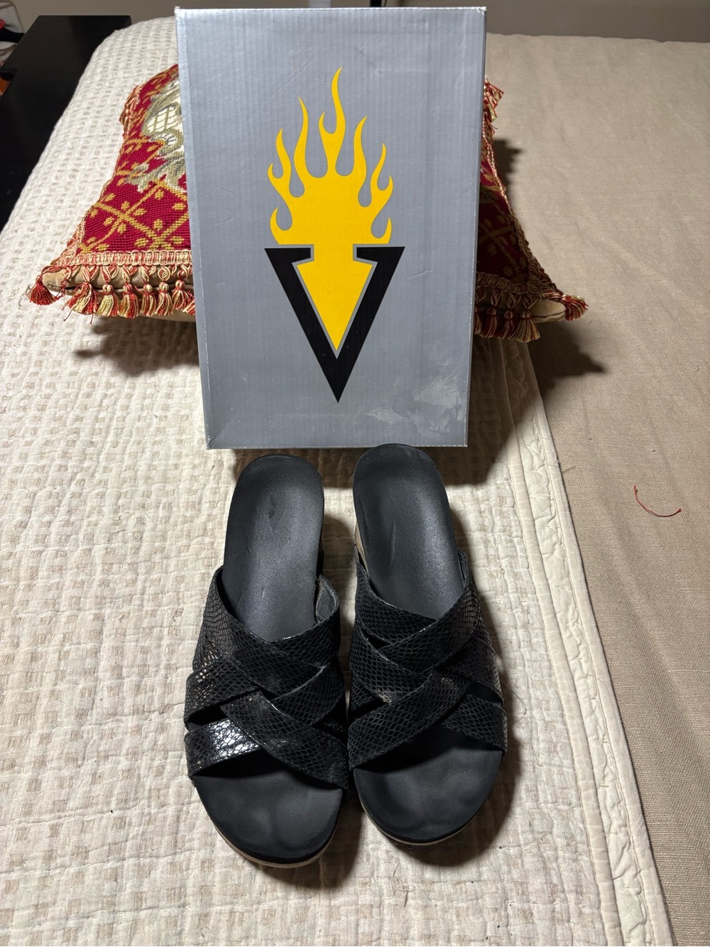 Volatile Black Women's Shoe Box with Logo